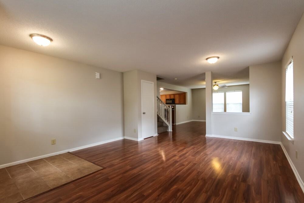 10743 Timothy Ln - Photo 2 of 15