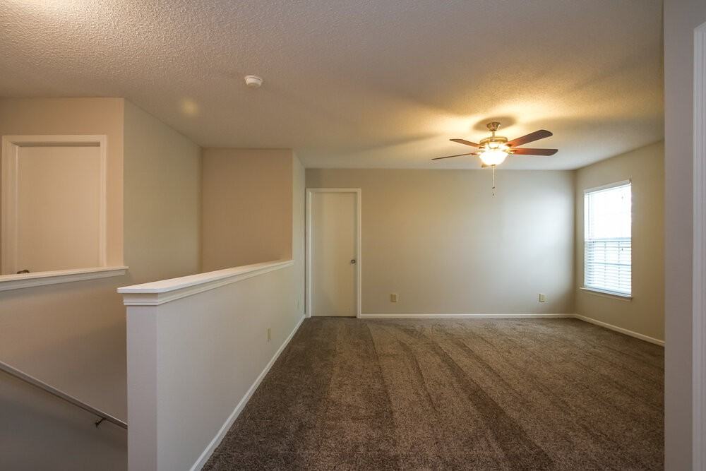 10743 Timothy Ln - Photo 7 of 15