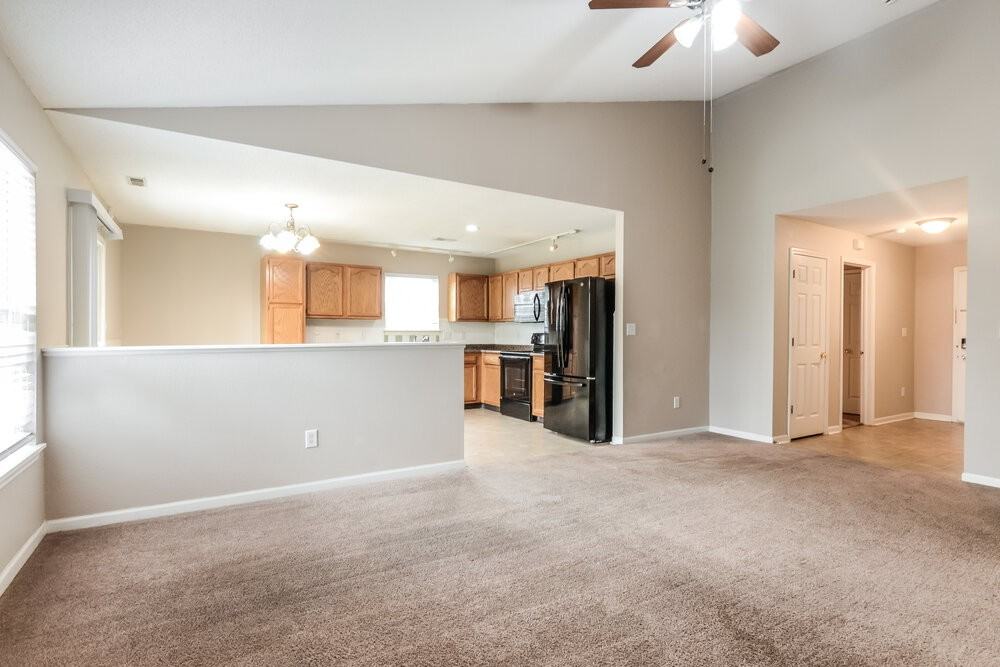 36 W Pine Ridge Dr - Photo 4 of 15