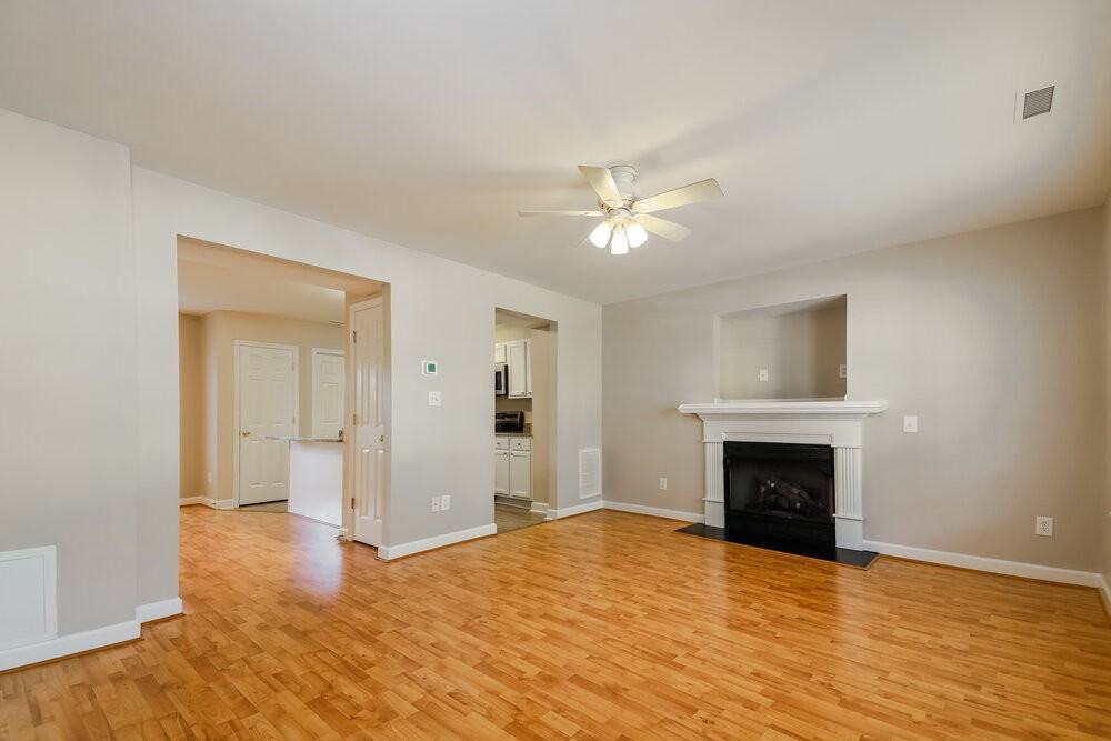 3824 Lodgepole Ln - Photo 5 of 17