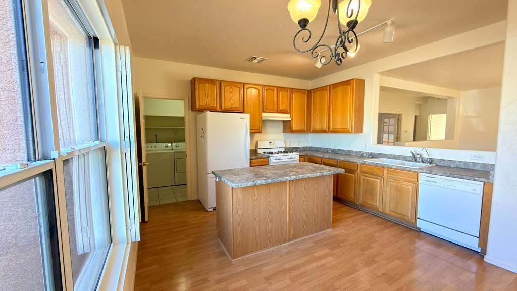 10252 E Wasp Spring Dr #1 - Photo 4 of 27