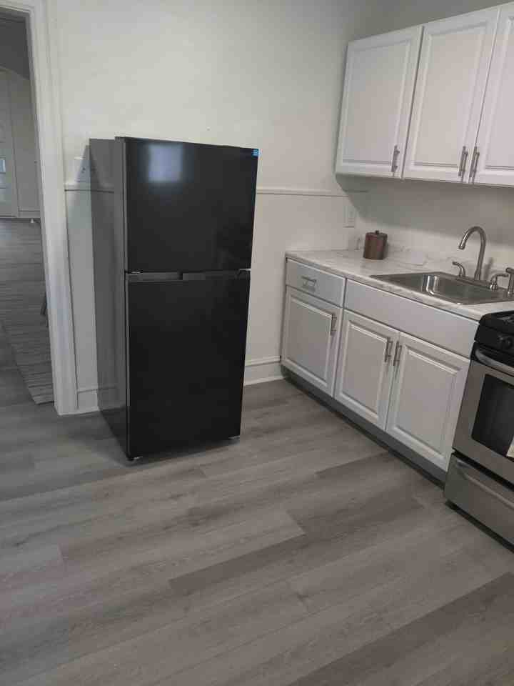 312 E Eleanor St #1 - Photo 6 of 15