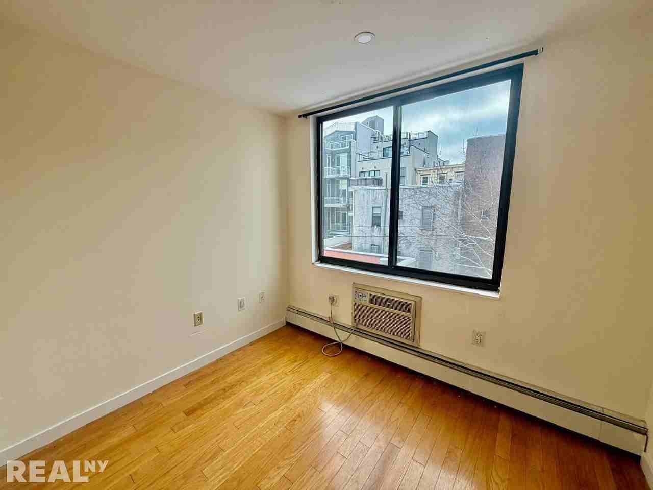 Metropolitan Ave #301 - Photo 6 of 14