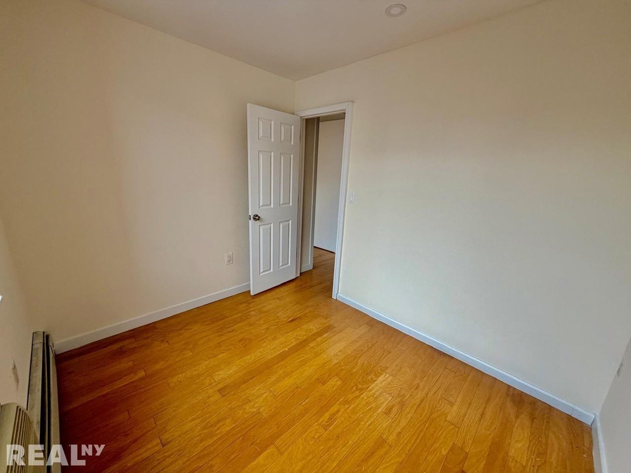 Metropolitan Ave #301 - Photo 7 of 14