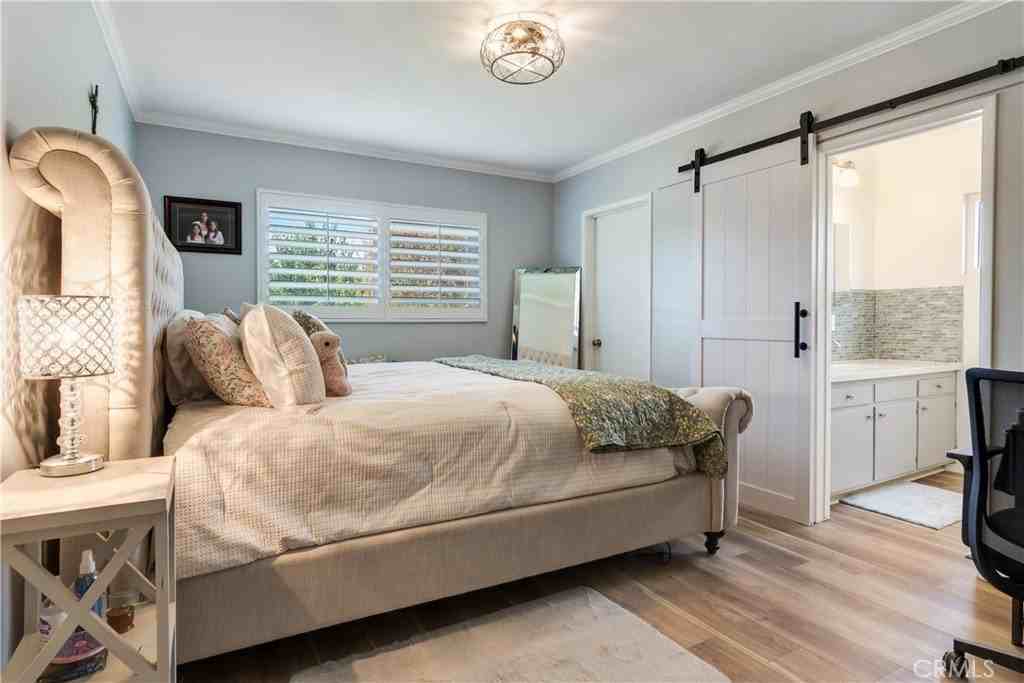 12951 Cascade St - Photo 5 of 32