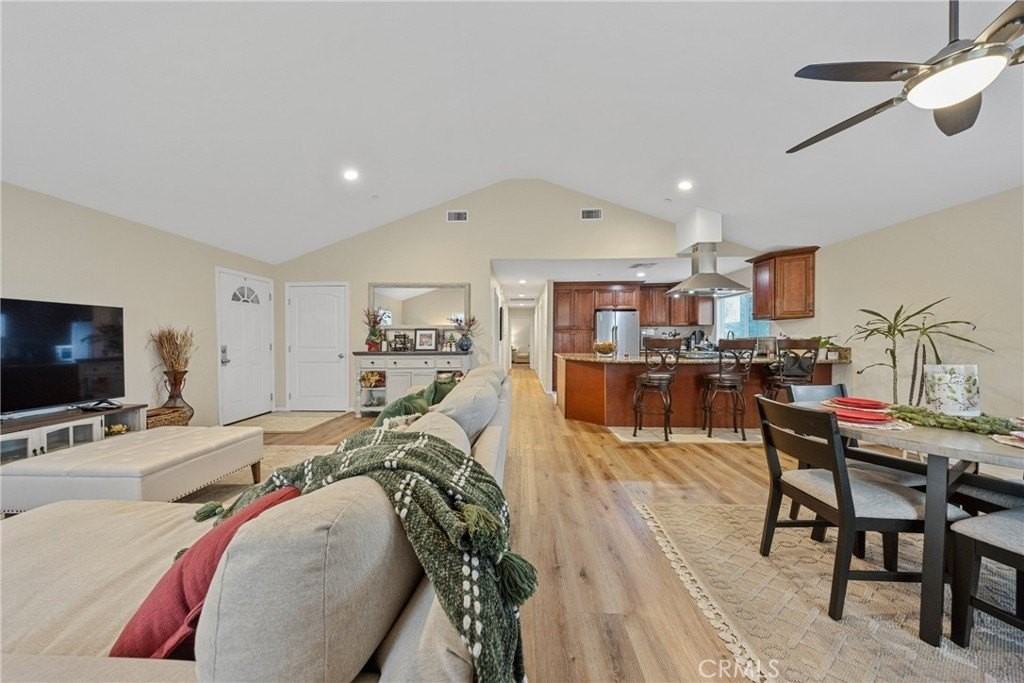 65 Tennessee St - Photo 3 of 23