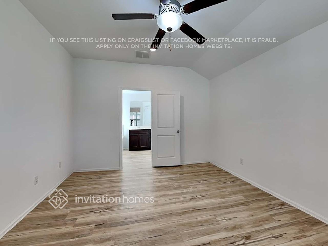 502 Pecan Landing Ln - Photo 6 of 12