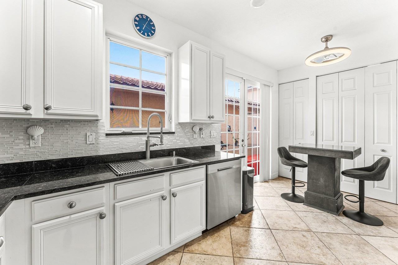 179 Edenberry Ave - Photo 6 of 21