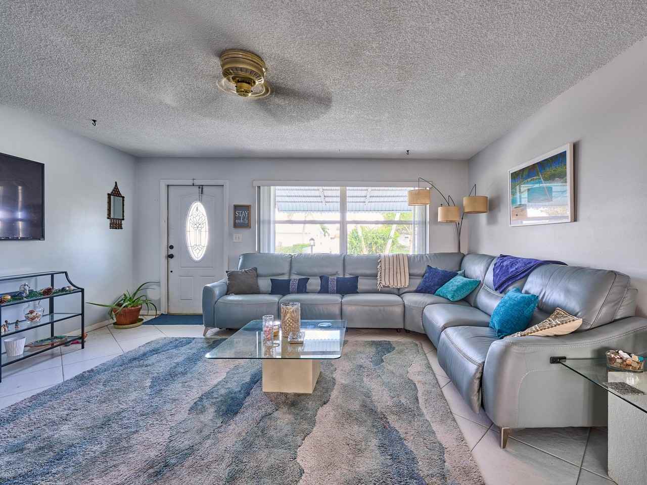 519 Sw 18th St - Photo 4 of 50