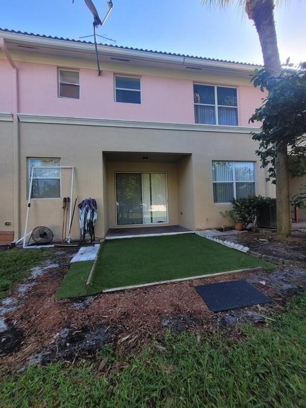 303 Seminole Palms Dr - Photo 7 of 50