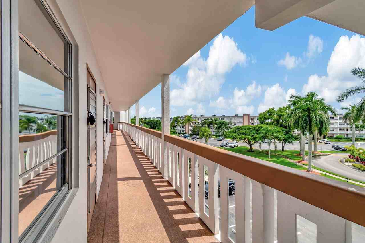 4050 Cornwall C - Photo 7 of 50