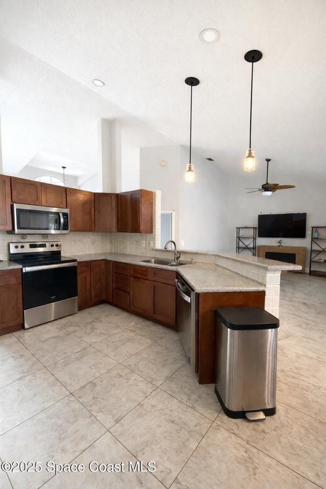 1914 Jacques Dr - Photo 3 of 14