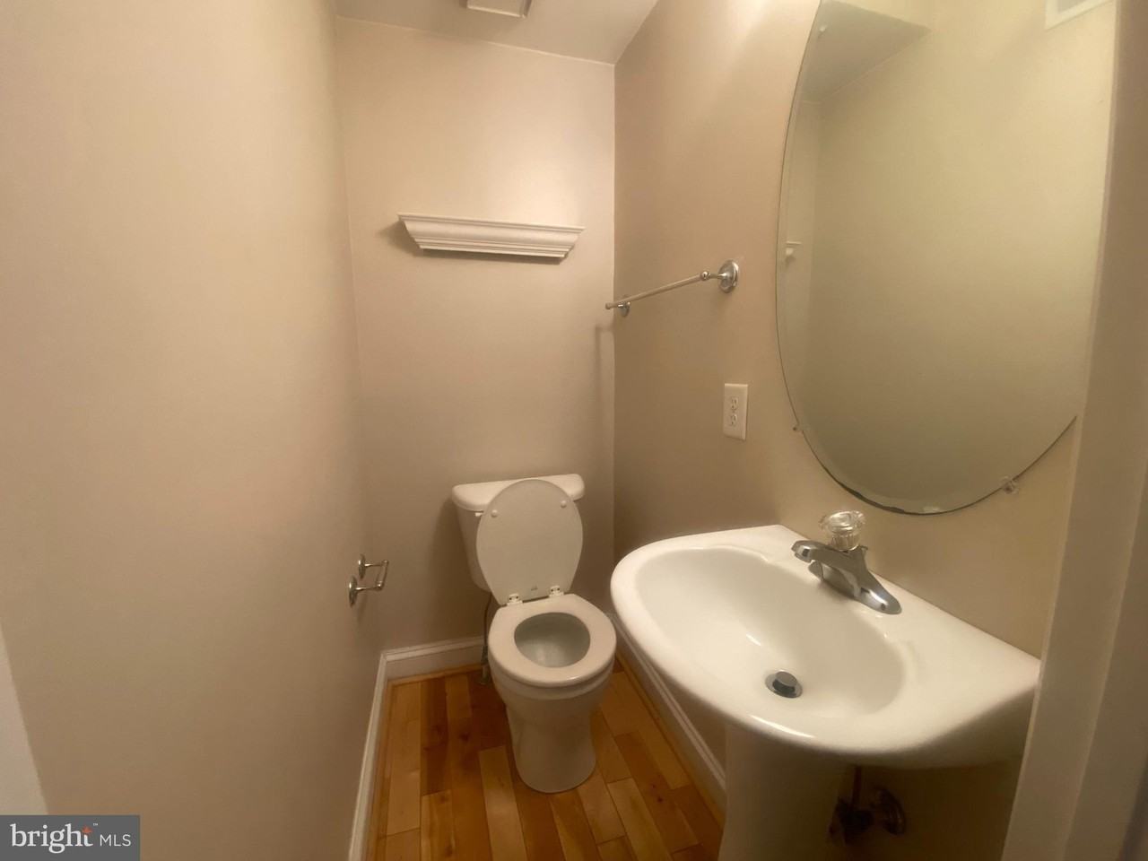 1711 Marshall St - Photo 3 of 18