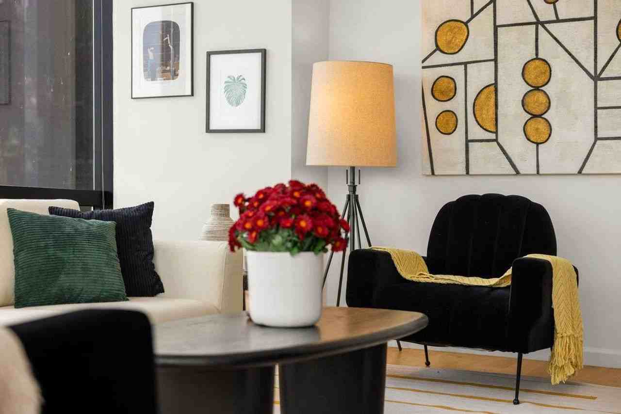 420 E 61st St #1330819P - Photo 5 of 25