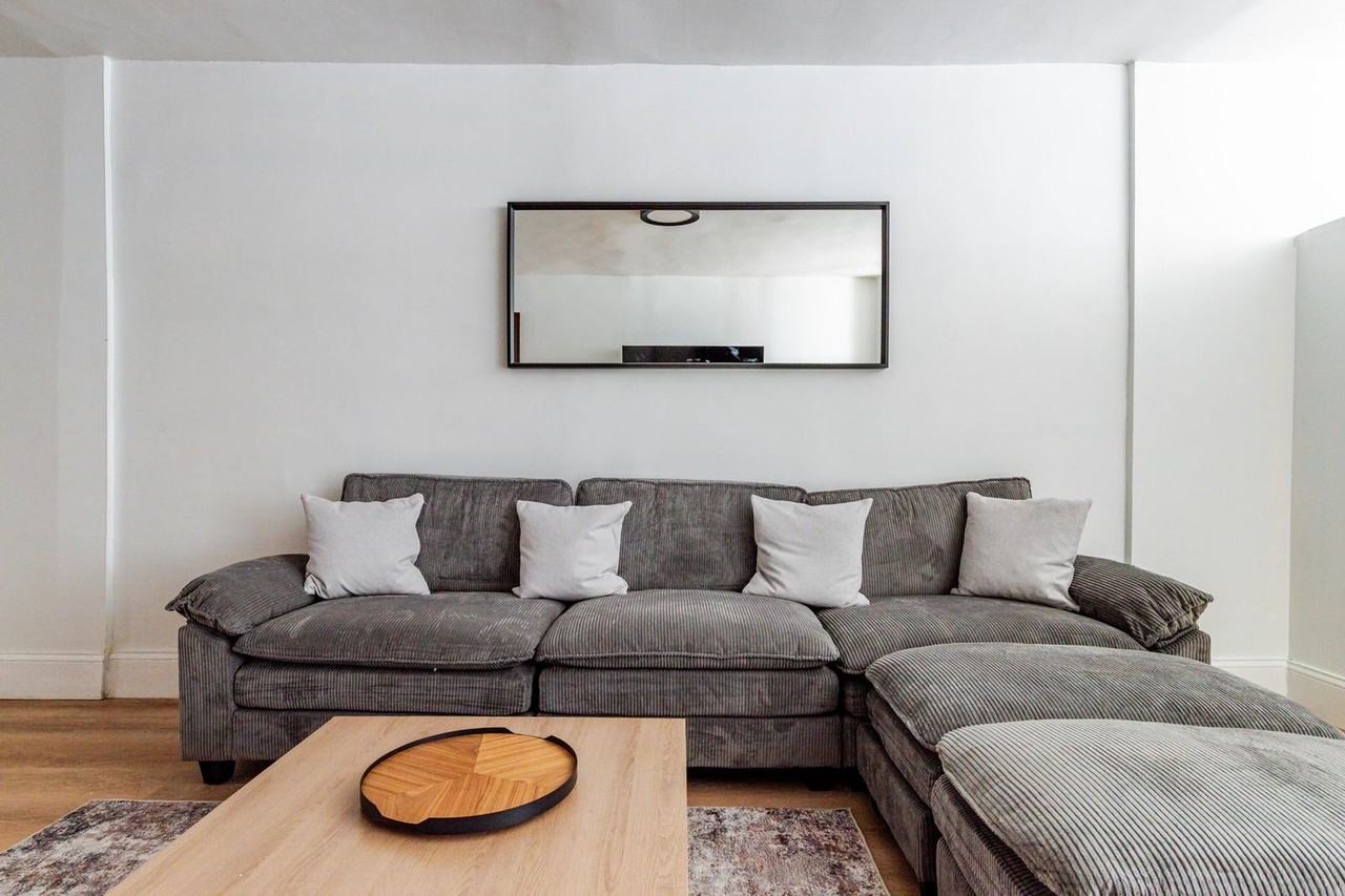 209 1st Ave #1370708P - Photo 3 of 17