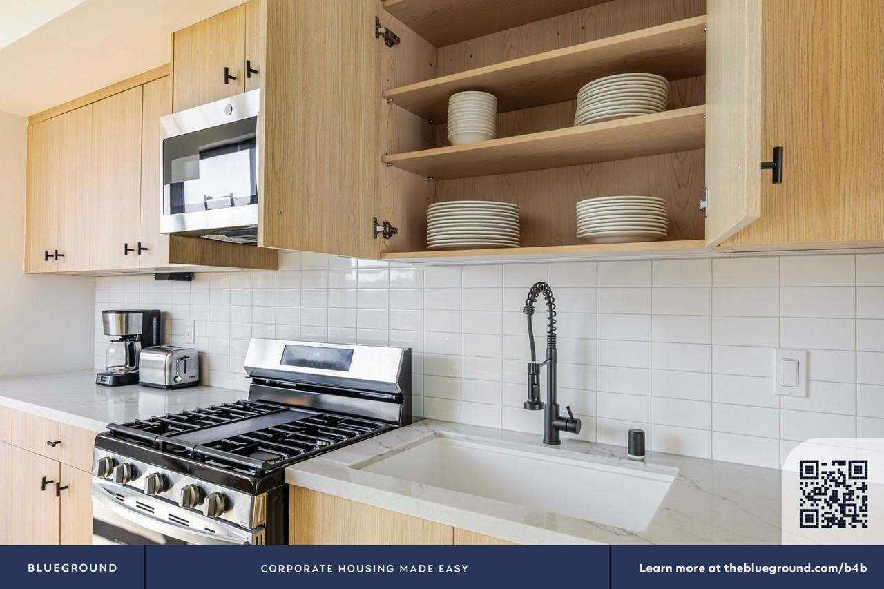 611 N Virgil Ave #1337 - Photo 6 of 25