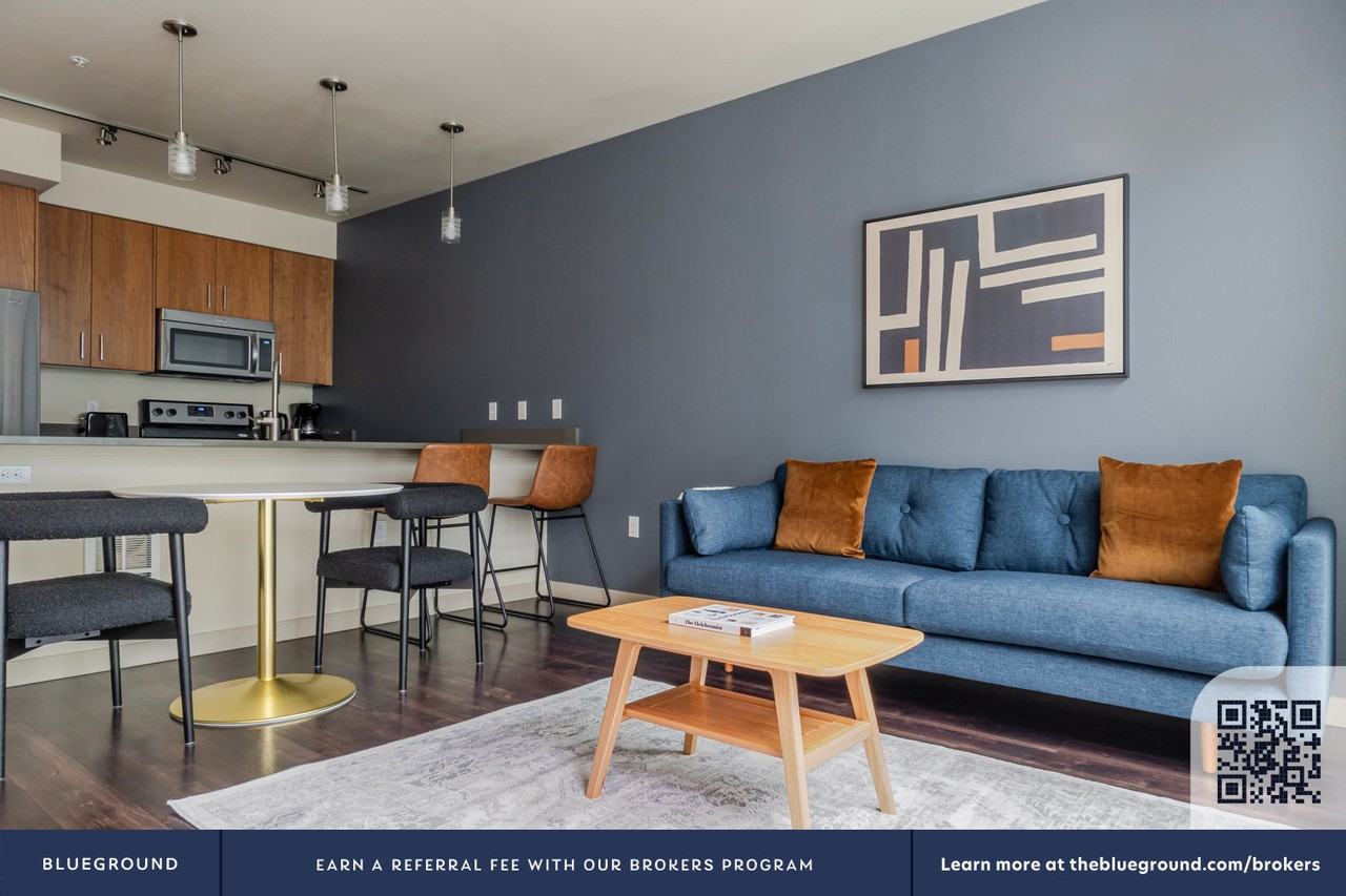 1414 10th Ave #947 - Photo 5 of 25