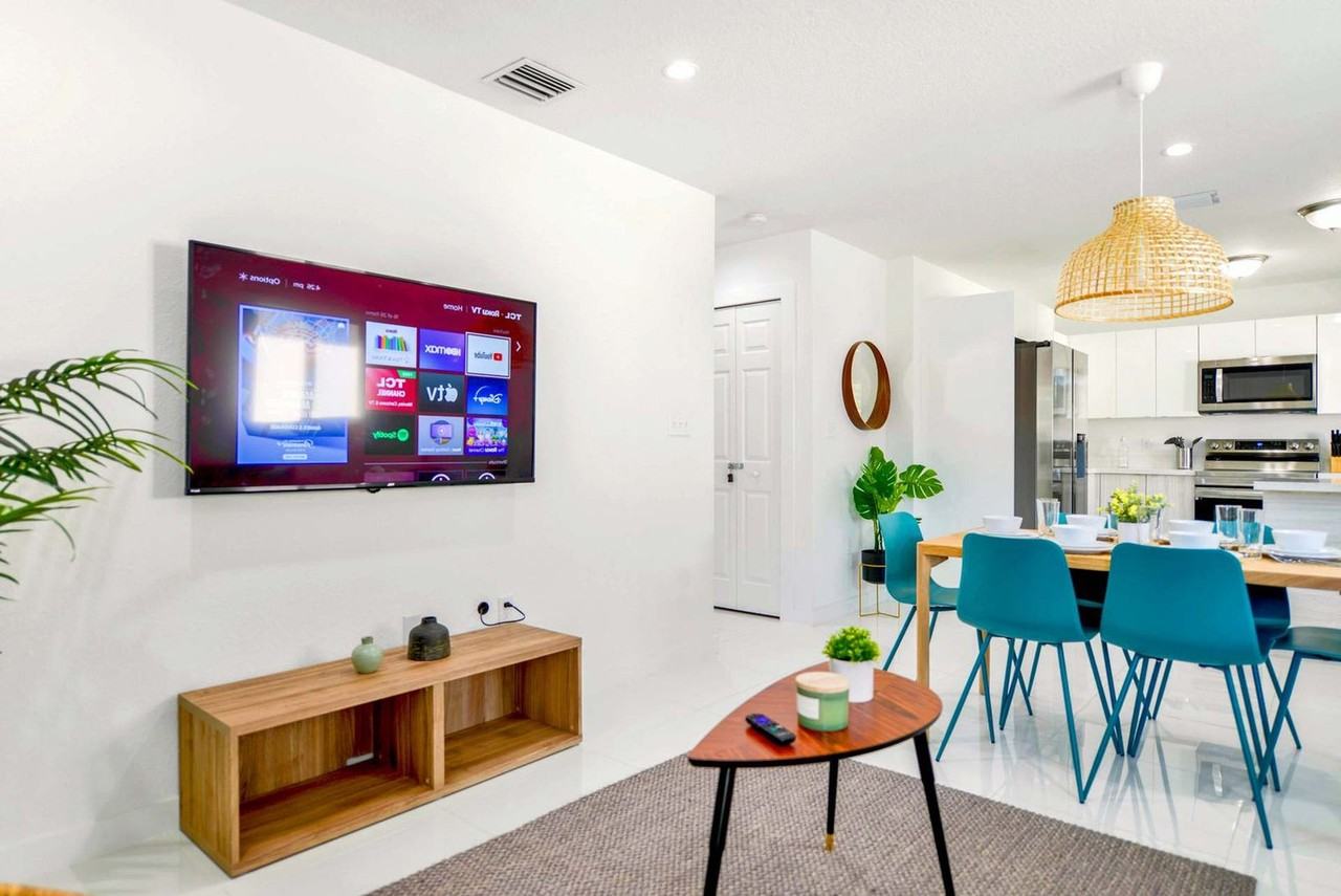 2110 Nw 66th St #1230849P - Photo 2 of 16