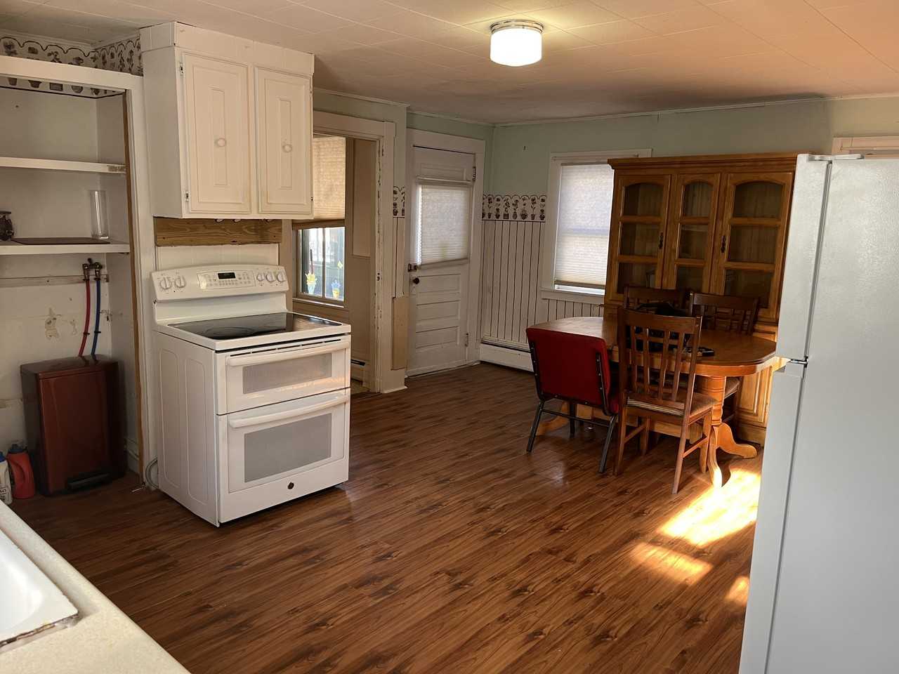 12 Royal St - Photo 4 of 15