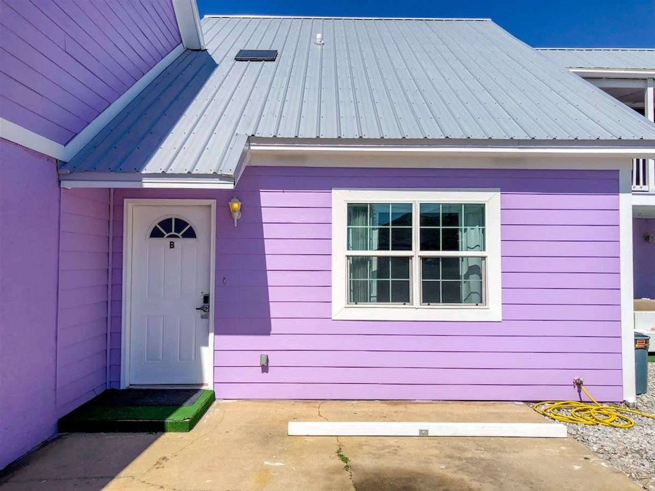 5218 Beach Dr #1354903P - Photo 6 of 24