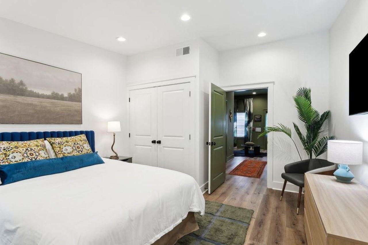 1738 N Rampart St #1368483P - Photo 3 of 11