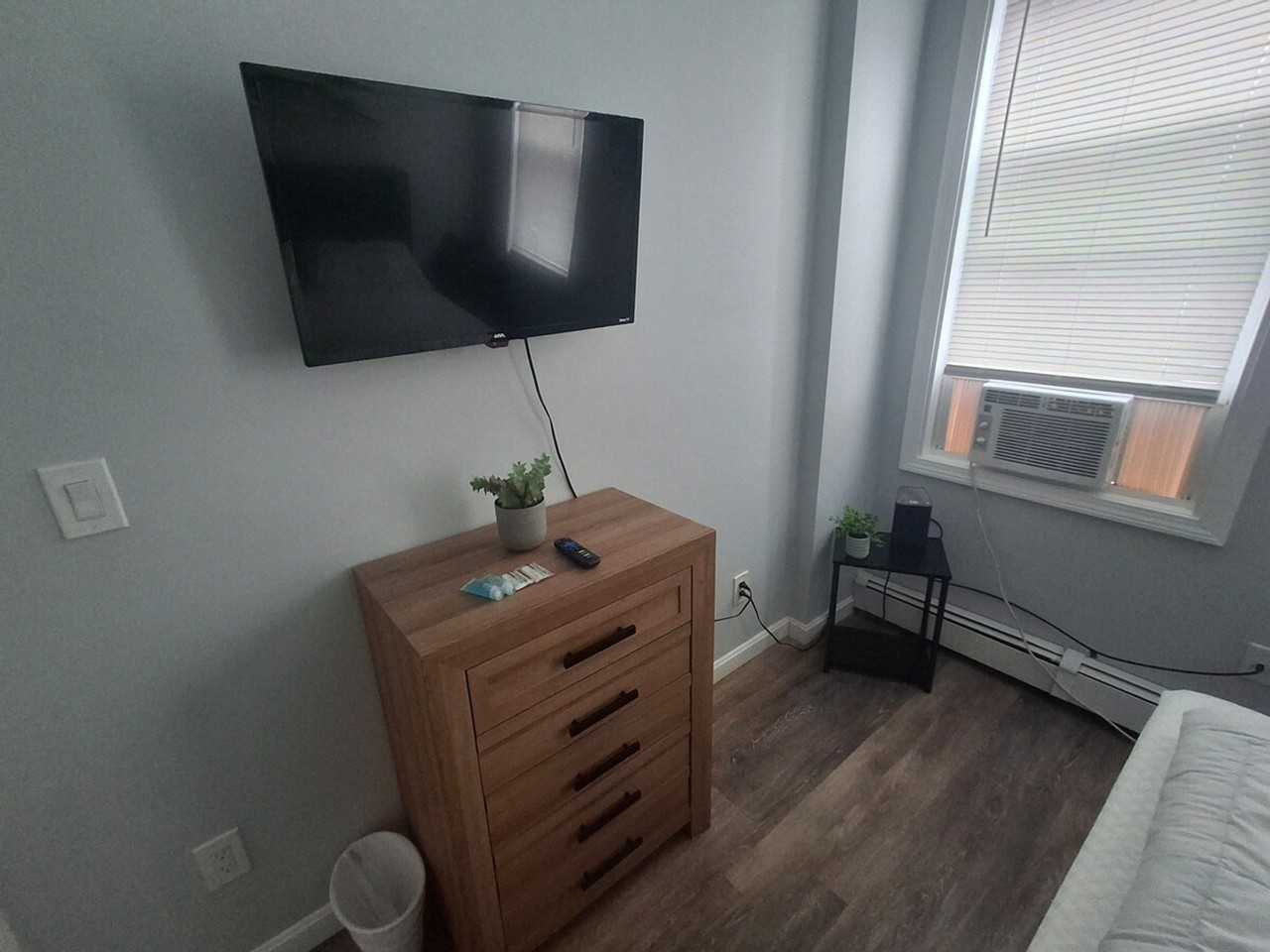 474 Manton Ave #1373637P - Photo 6 of 21