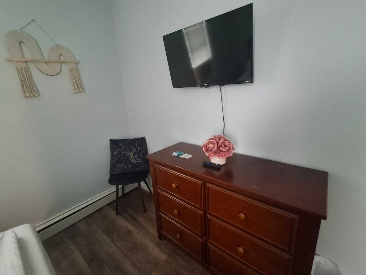 474 Manton Ave #1373637P - Photo 7 of 21