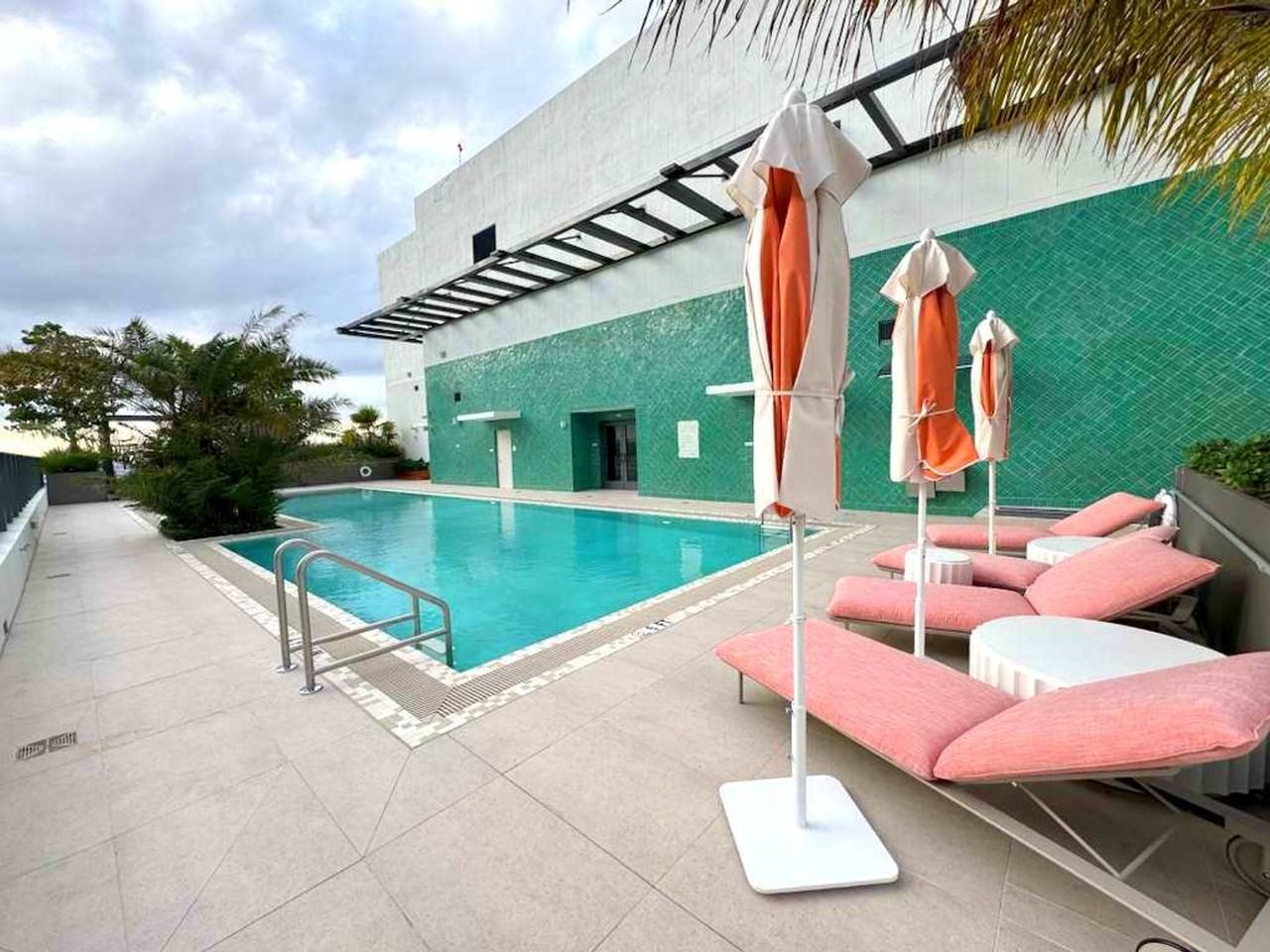 11 Ne 6th St #1376602P - Photo 4 of 24