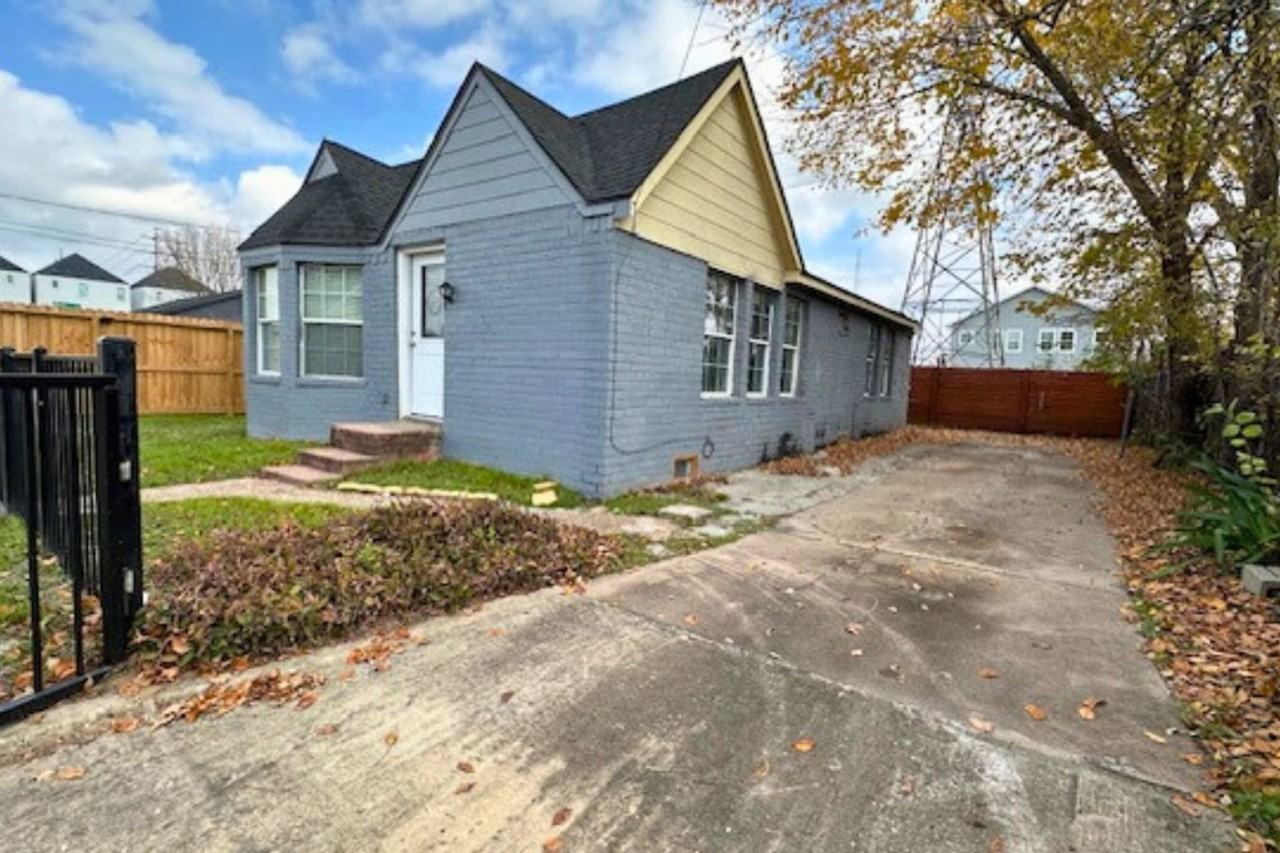 3020 Hardy St #1377439P - Photo 5 of 29