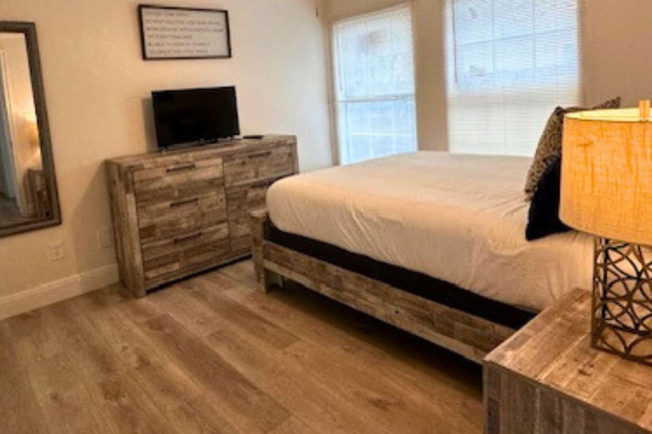 3020 Hardy St #1377439P - Photo 7 of 29