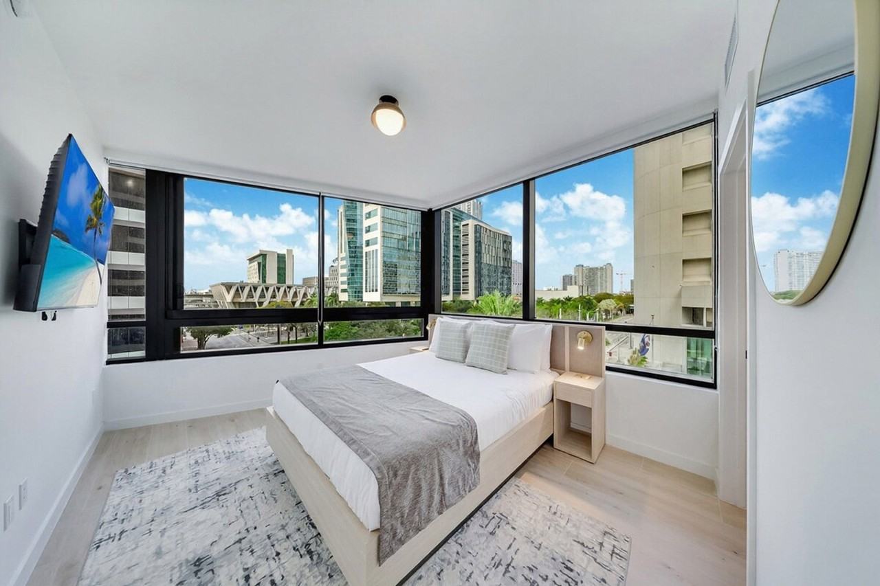 225 N Miami Ave #1377474P - Photo 7 of 18