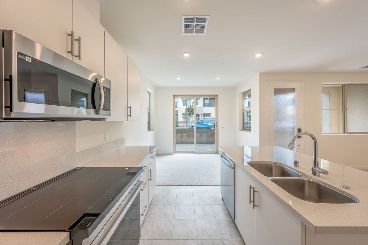 3260 S Agate Paseo - Photo 4 of 24