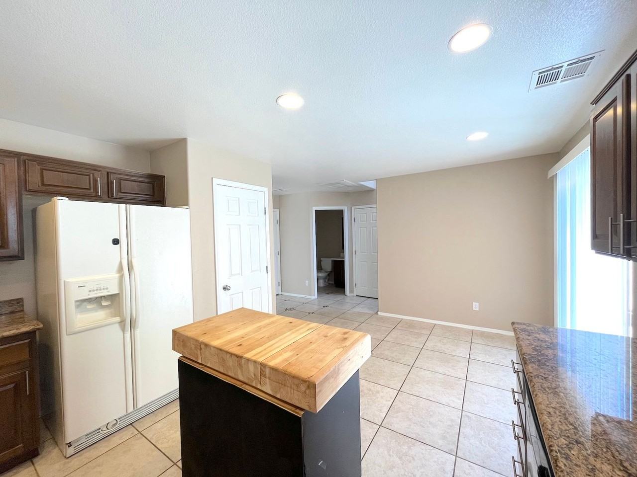 968 Valetta Flat Ave - Photo 4 of 45