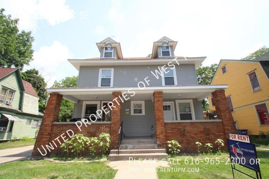 102 Fuller Ave Se - Photo 2 of 30