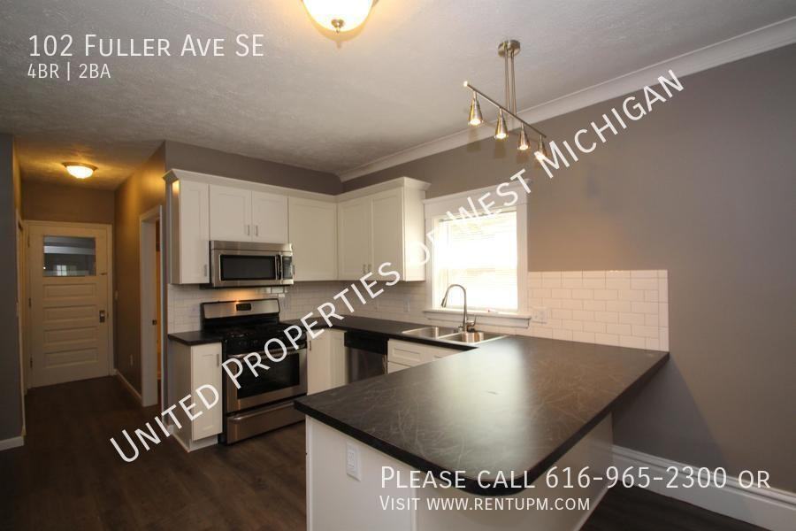 102 Fuller Ave Se - Photo 7 of 30