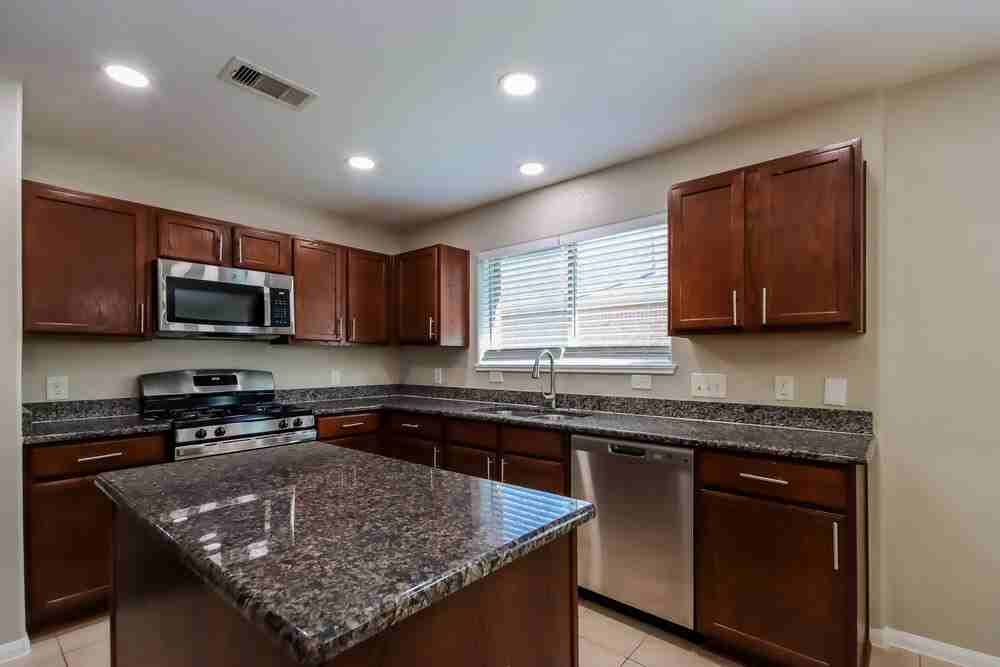 2717 Sandberry Dr - Photo 7 of 19