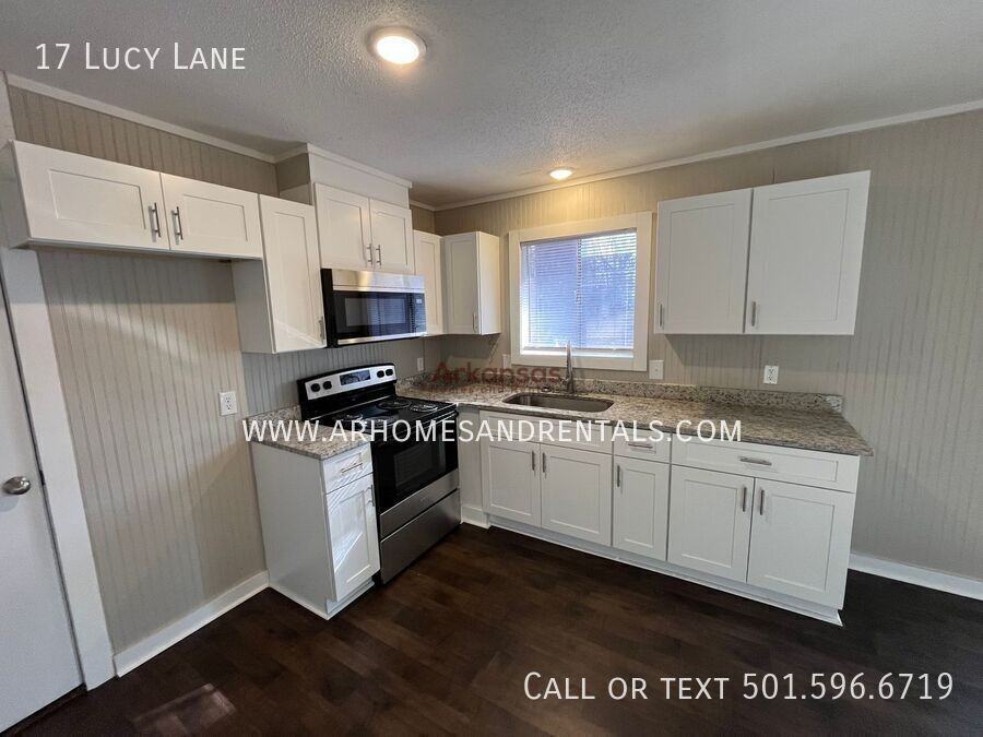 17 Lucy Ln - Photo 4 of 13