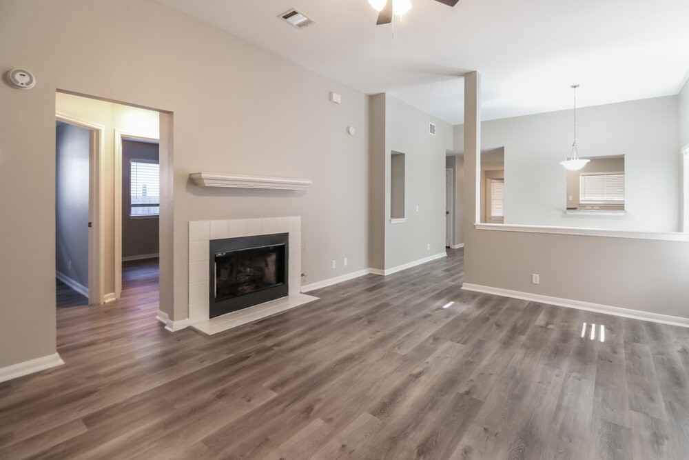 21203 Grand National Ave - Photo 6 of 19