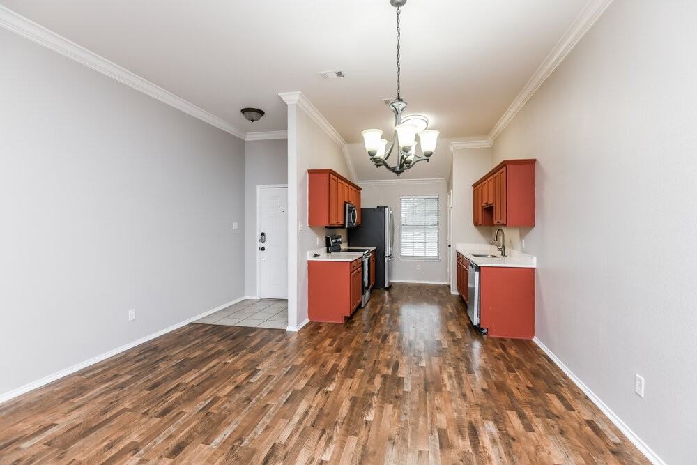 1300 Maple Terrace Dr - Photo 6 of 16