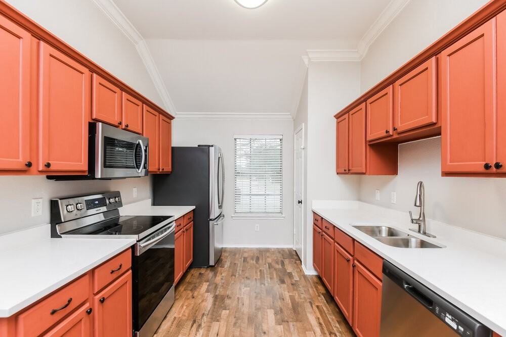 1300 Maple Terrace Dr - Photo 7 of 16