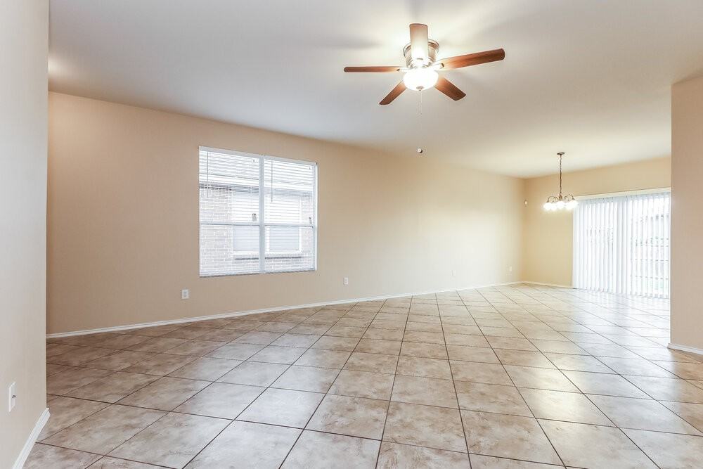 1104 Castle Springs Rd - Photo 3 of 15