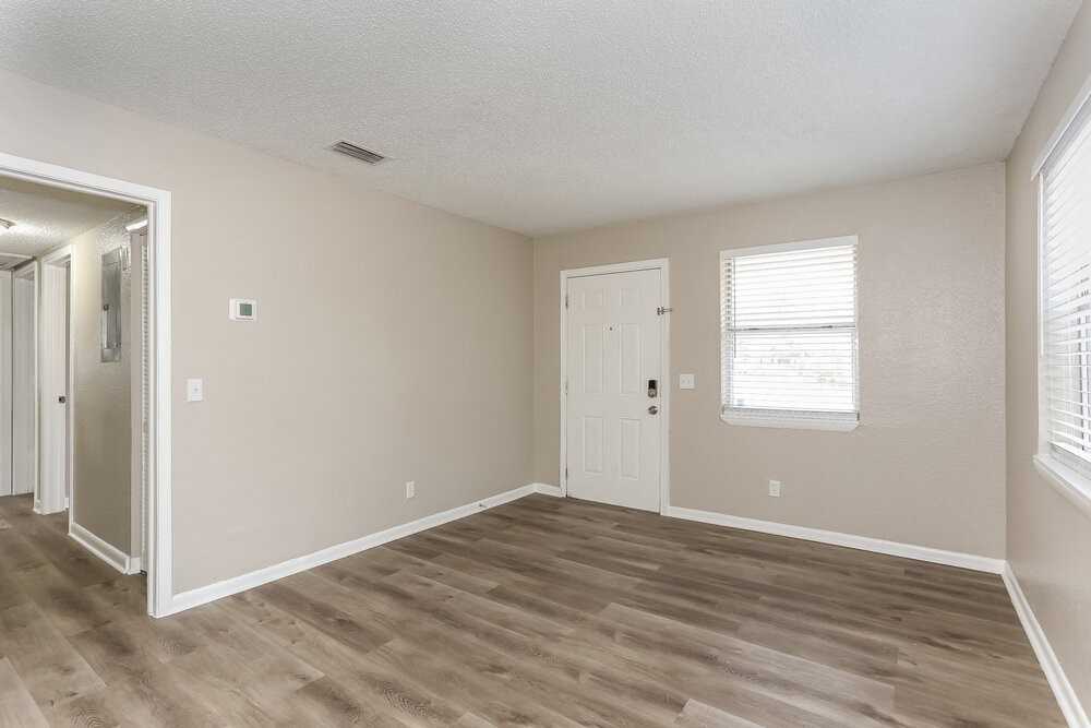 9505 Waynesboro Ave - Photo 5 of 19