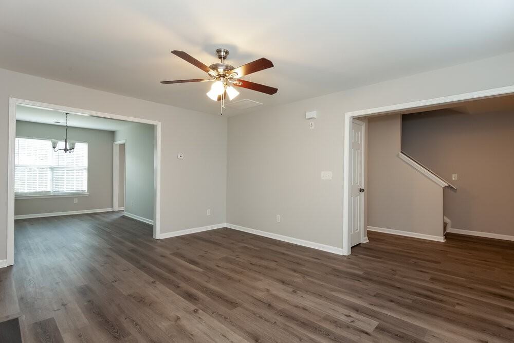 929 Grass Hollow Ct - Photo 5 of 17