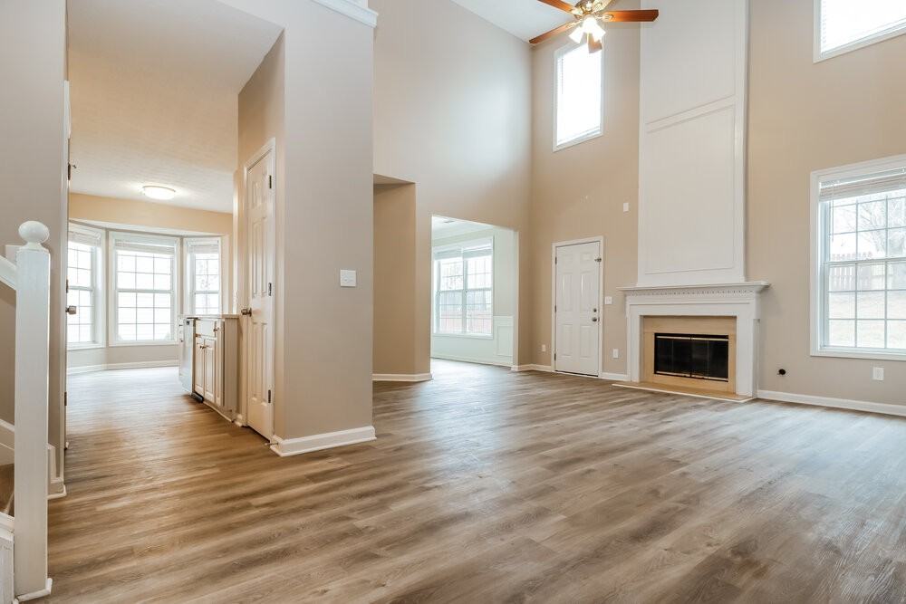 435 Heathcliff Ct - Photo 6 of 20