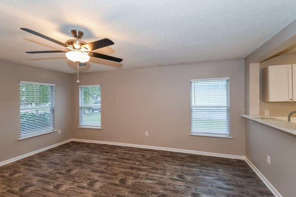 859 Collinswood Dr - Photo 7 of 16