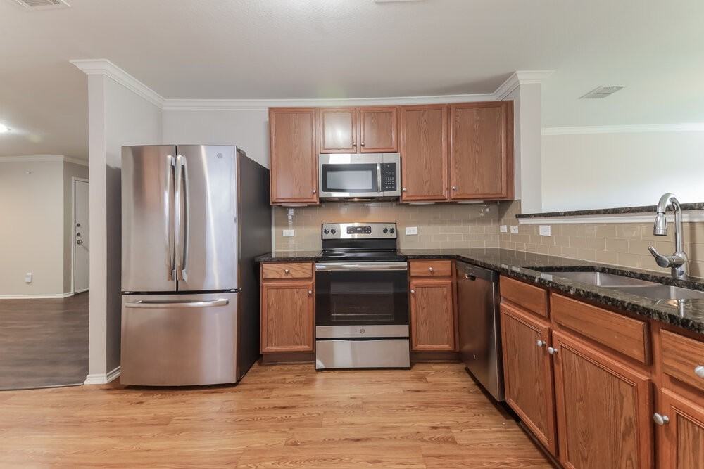 1210 Sage Dr - Photo 6 of 16