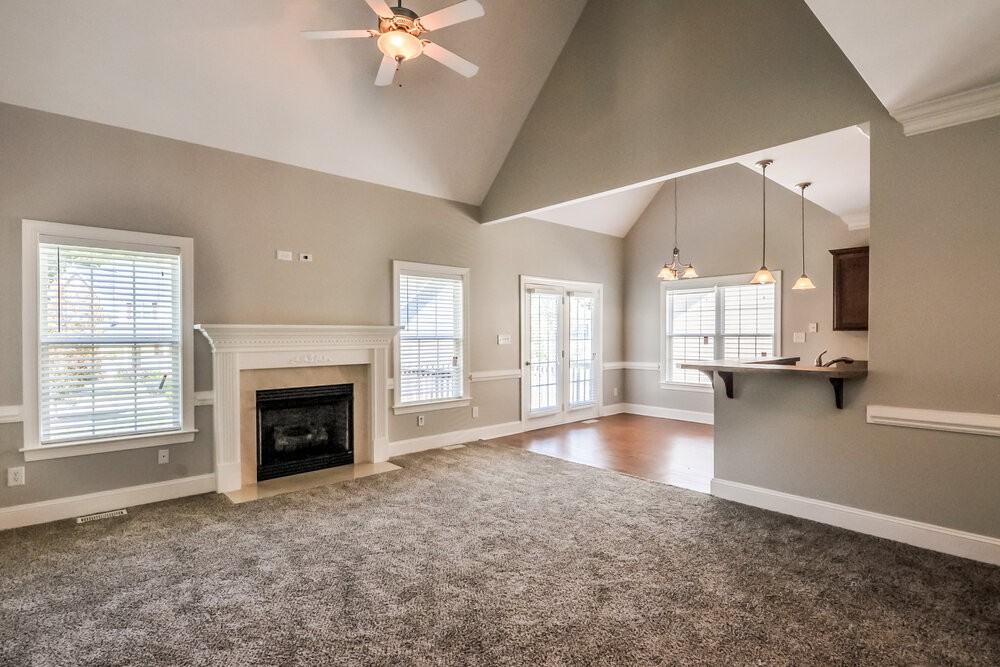 3011 Watsonia Dr - Photo 3 of 17