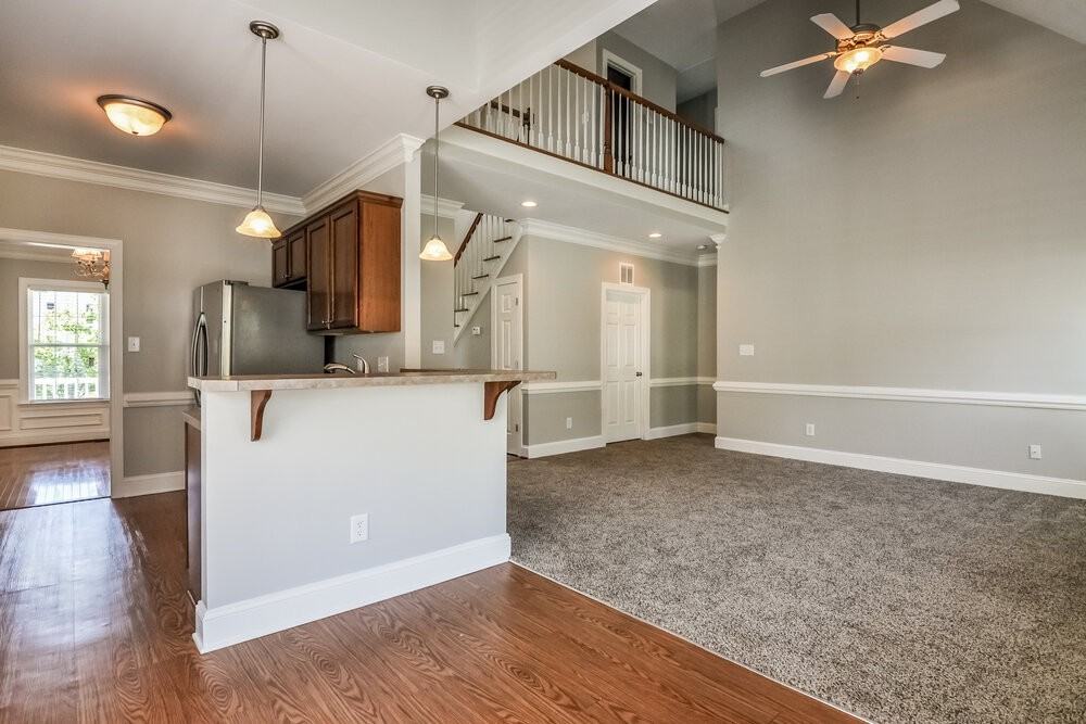 3011 Watsonia Dr - Photo 4 of 17