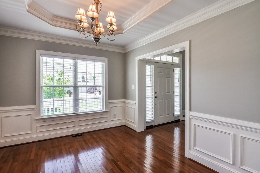 3011 Watsonia Dr - Photo 5 of 17