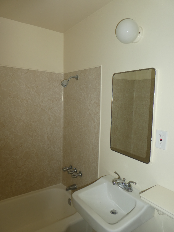 6222 Hazeltine Ave - Photo 7 of 15